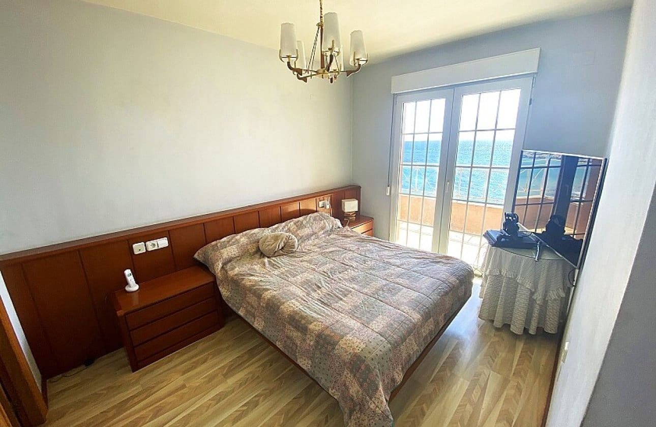 4 bedroom Townhouse for sale in Dehesa de Campoamor with garage - € 799,000 (Ref: 9429394)