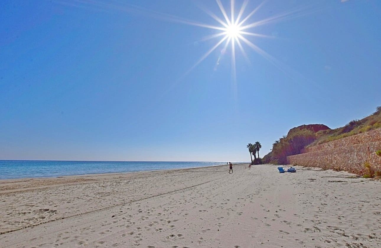 4 bedroom Townhouse for sale in Dehesa de Campoamor with garage - € 799,000 (Ref: 9429394)