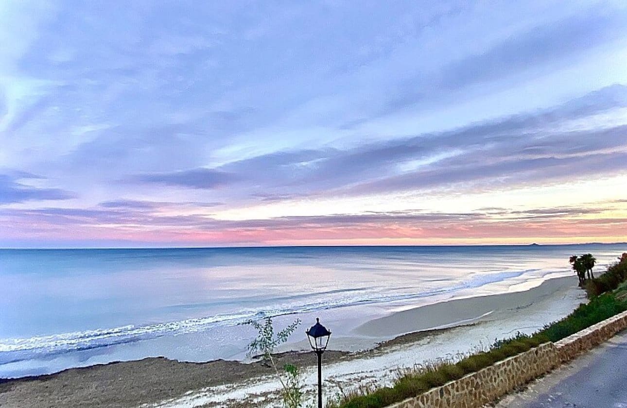 4 bedroom Townhouse for sale in Dehesa de Campoamor with garage - € 799,000 (Ref: 9429394)