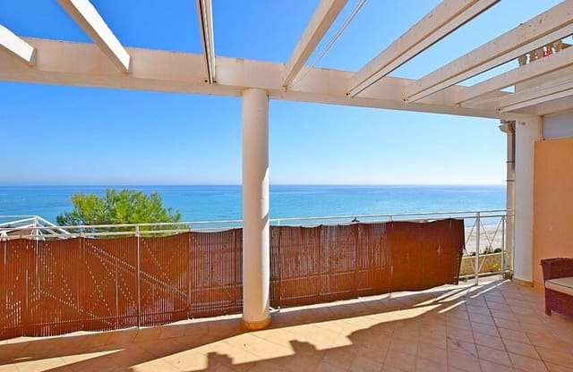 4 bedroom Townhouse for sale in Dehesa de Campoamor, Orihuela with garage - € 799,000 (Ref: 9429394)