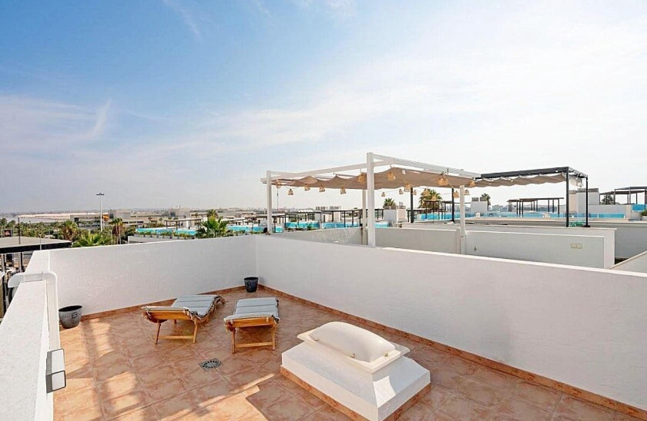 3 chambre Maison de Ville à vendre à Los Altos avec piscine - 315 000 € (Ref: 9429395)