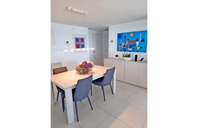 3 soveværelse Penthouse til salg i Punta Prima, Orihuela med swimmingpool garage - € 795.000 (Ref: 9429396)