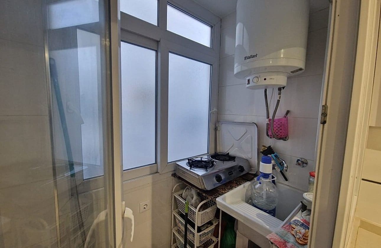 3 soveværelse Strandlejlighed til salg i Torrevieja med garage - € 335.000 (Ref: 9429398)