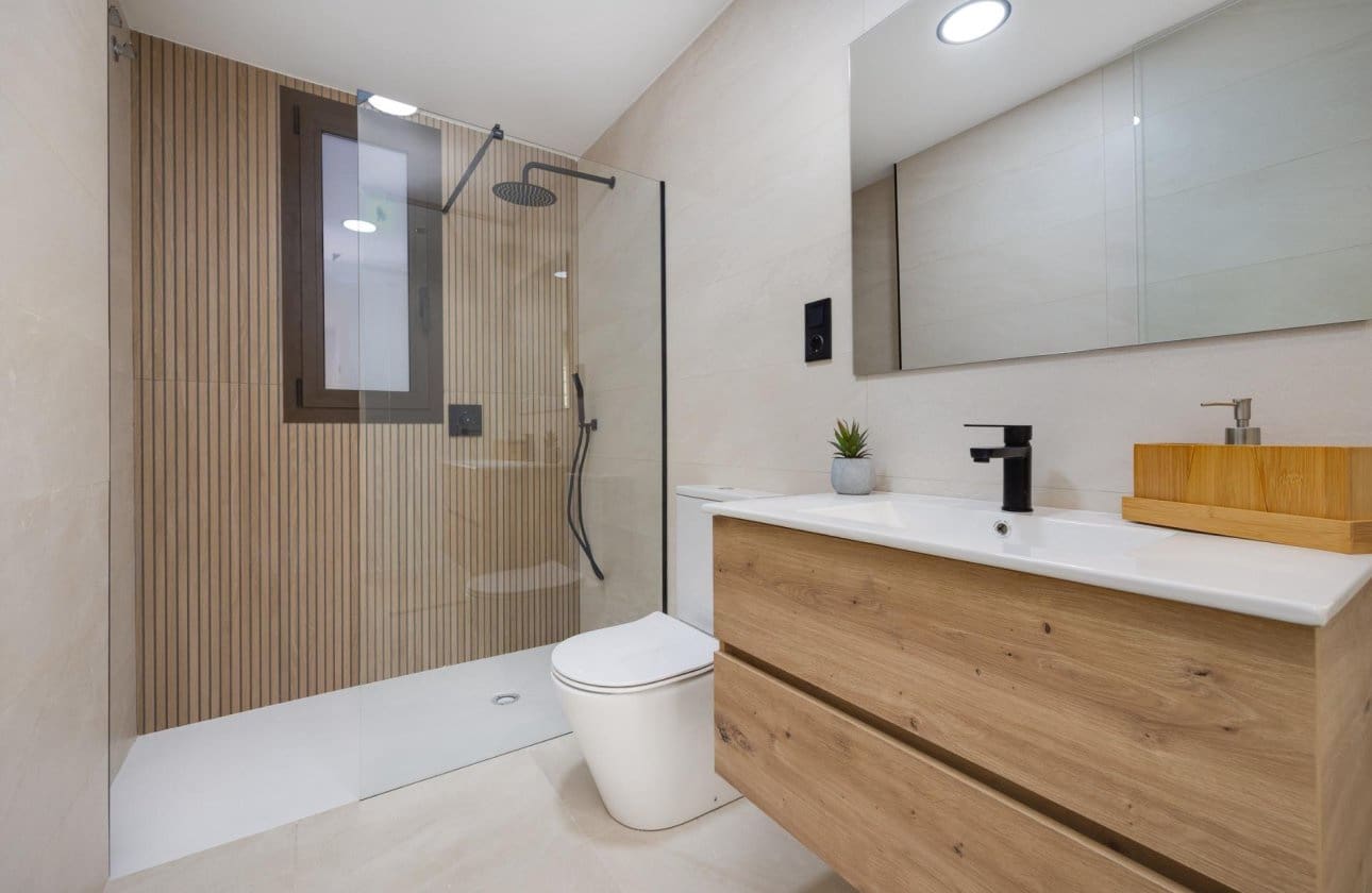 2 soveværelse Lejlighed til salg i Los Alcazares med swimmingpool garage - € 260.000 (Ref: 9429403)