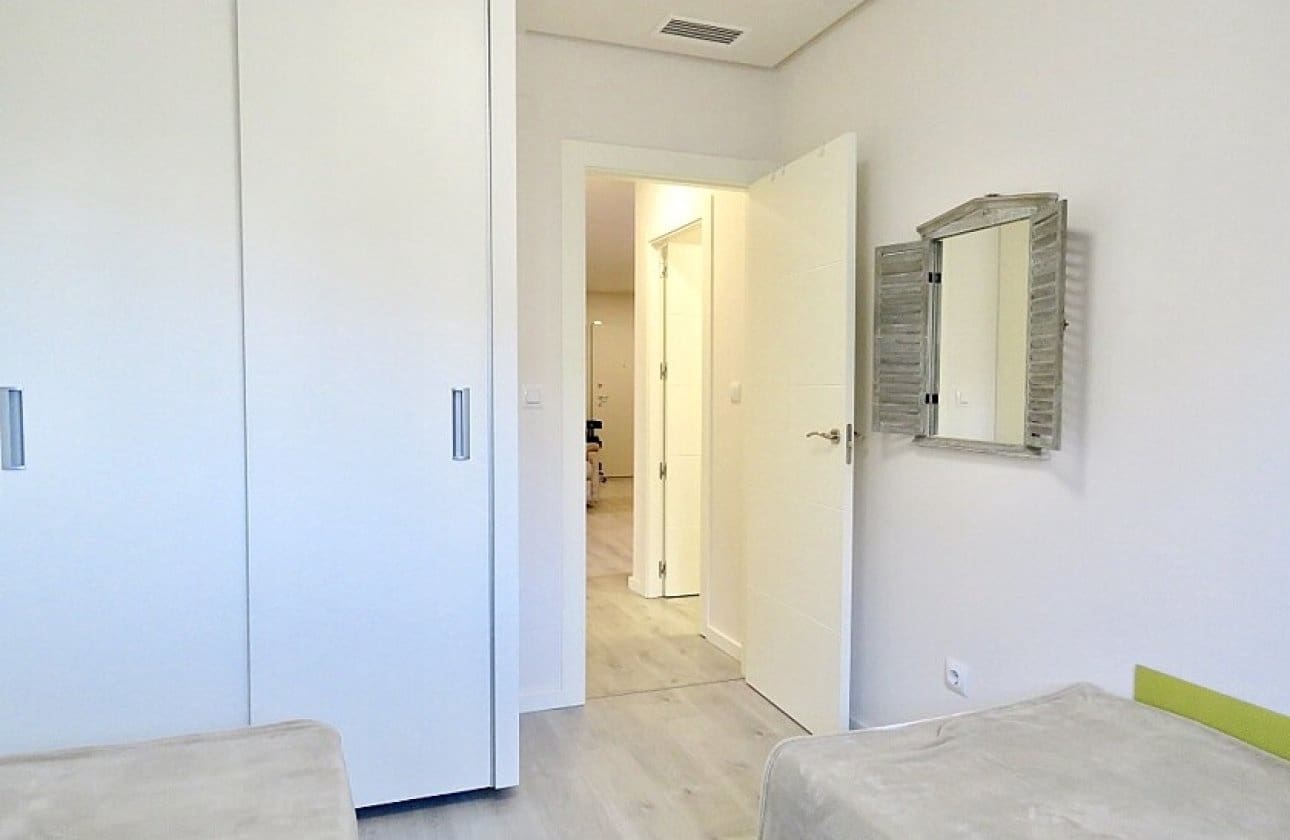 2 chambre Appartement à vendre à Villamartin - 250 000 € (Ref: 9429404)