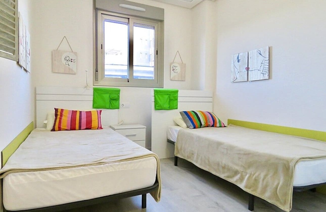 2 chambre Appartement à vendre à Villamartin - 250 000 € (Ref: 9429404)