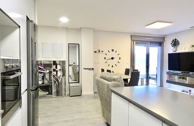 2 chambre Appartement à vendre à Villamartin, Orihuela - 250 000 € (Ref: 9429404)