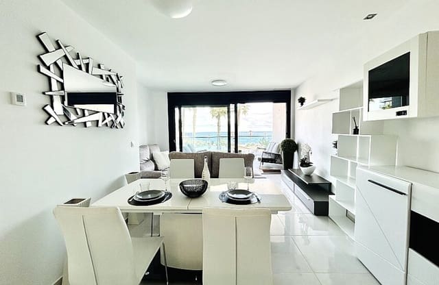 2 slaapkamer Strandappartement te koop in Punta Prima, Torrevieja met zwembad garage - € 398.000 (Ref: 9429405)