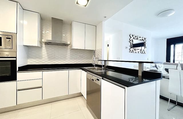 2 slaapkamer Strandappartement te koop in Punta Prima, Torrevieja met zwembad garage - € 398.000 (Ref: 9429405)