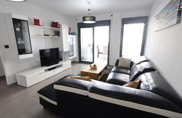 2 makuuhuone Bungalow myytävänä paikassa La Zenia, Orihuela mukana uima-altaan 
autotalli - 289 000 € (Ref: 9432546)