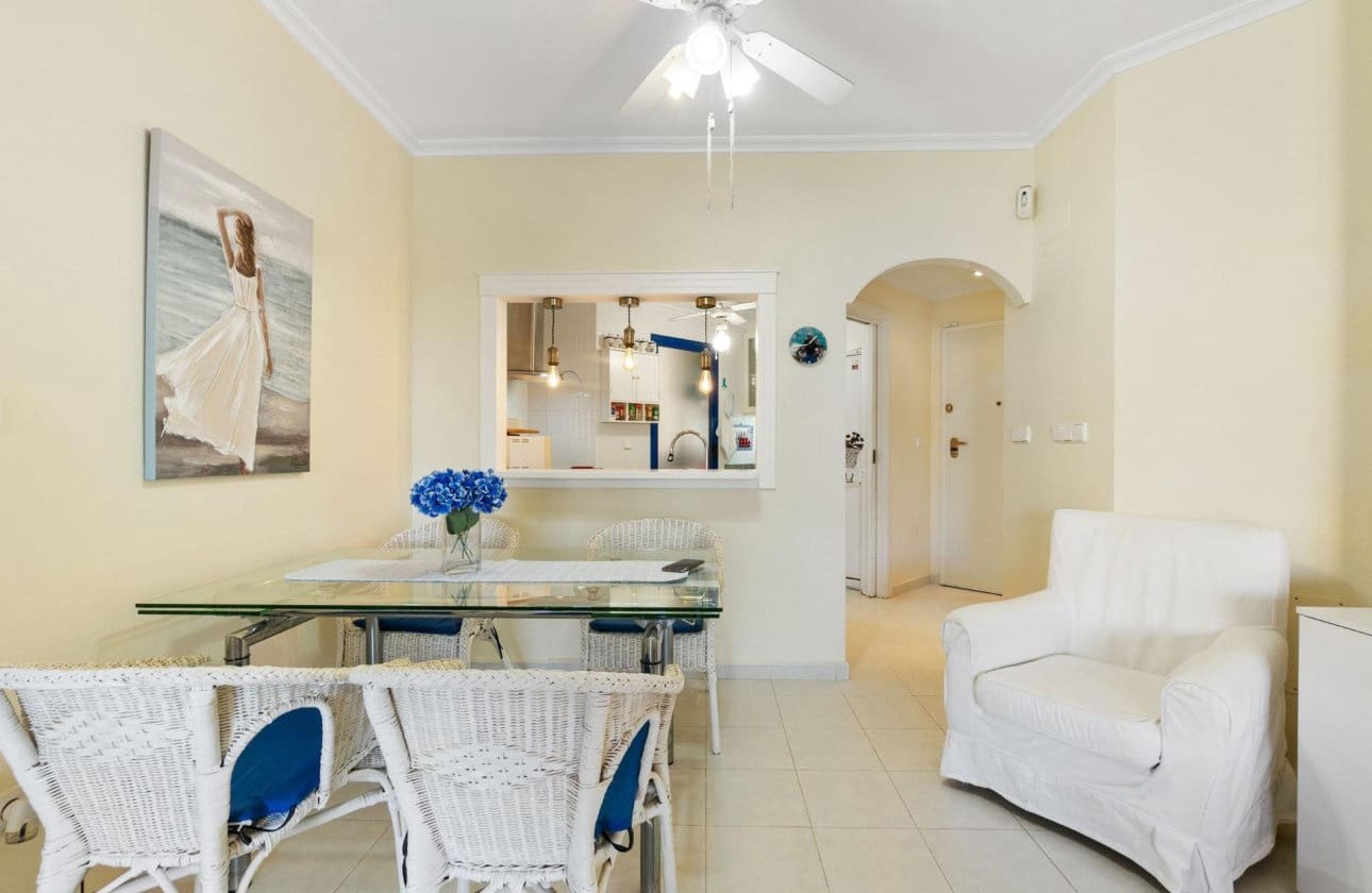 2 bedroom Beach Apartment for sale in Campoamor with pool garage - € 279,000 (Ref: 9432547)