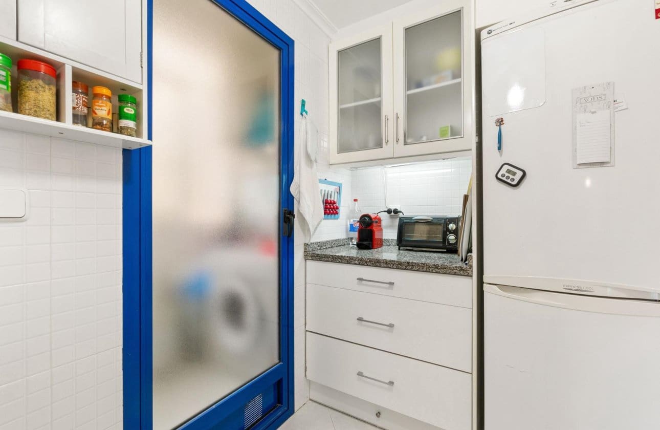 2 bedroom Beach Apartment for sale in Campoamor with pool garage - € 279,000 (Ref: 9432547)