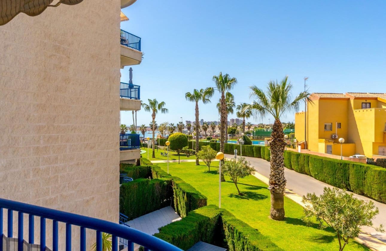 2 bedroom Beach Apartment for sale in Campoamor with pool garage - € 279,000 (Ref: 9432547)