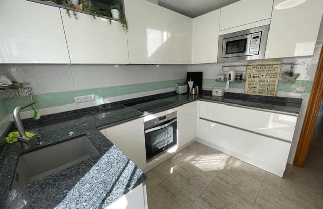 3 quarto Casa em Banda para venda em Torre de la Horadada, Pilar de la Horadada com piscina - 399 000 € (Ref: 9442835)