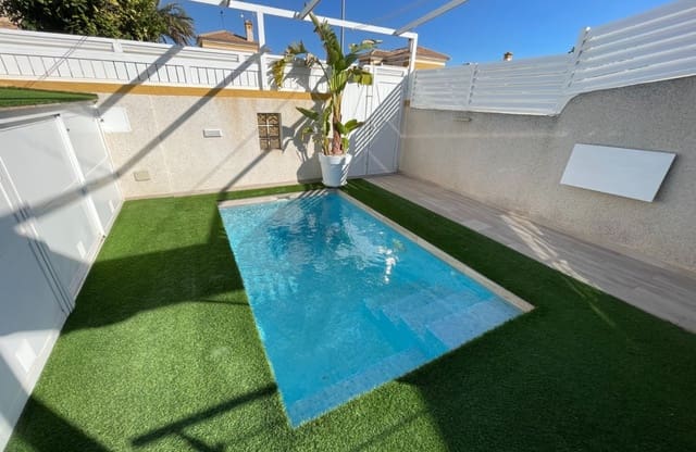 3 quarto Casa em Banda para venda em Torre de la Horadada, Pilar de la Horadada com piscina - 399 000 € (Ref: 9442835)
