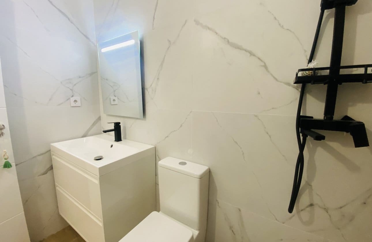 2 soveværelse Bungalow til salg i Playa Flamenca med garage - € 165.000 (Ref: 9442836)