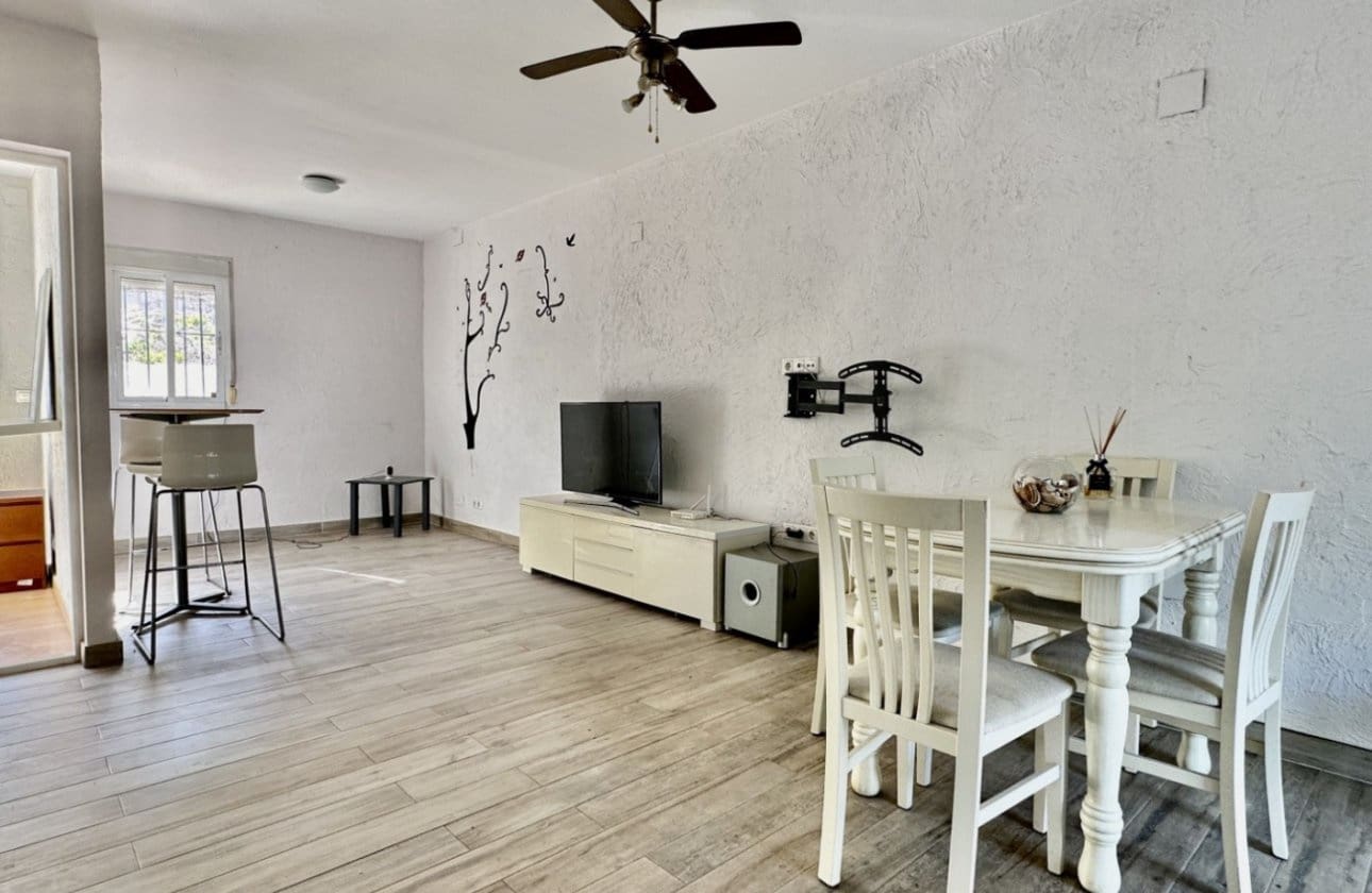 2 soverom Hus til salgs i Guardamar del Segura - € 129 900 (Ref: 9442838)