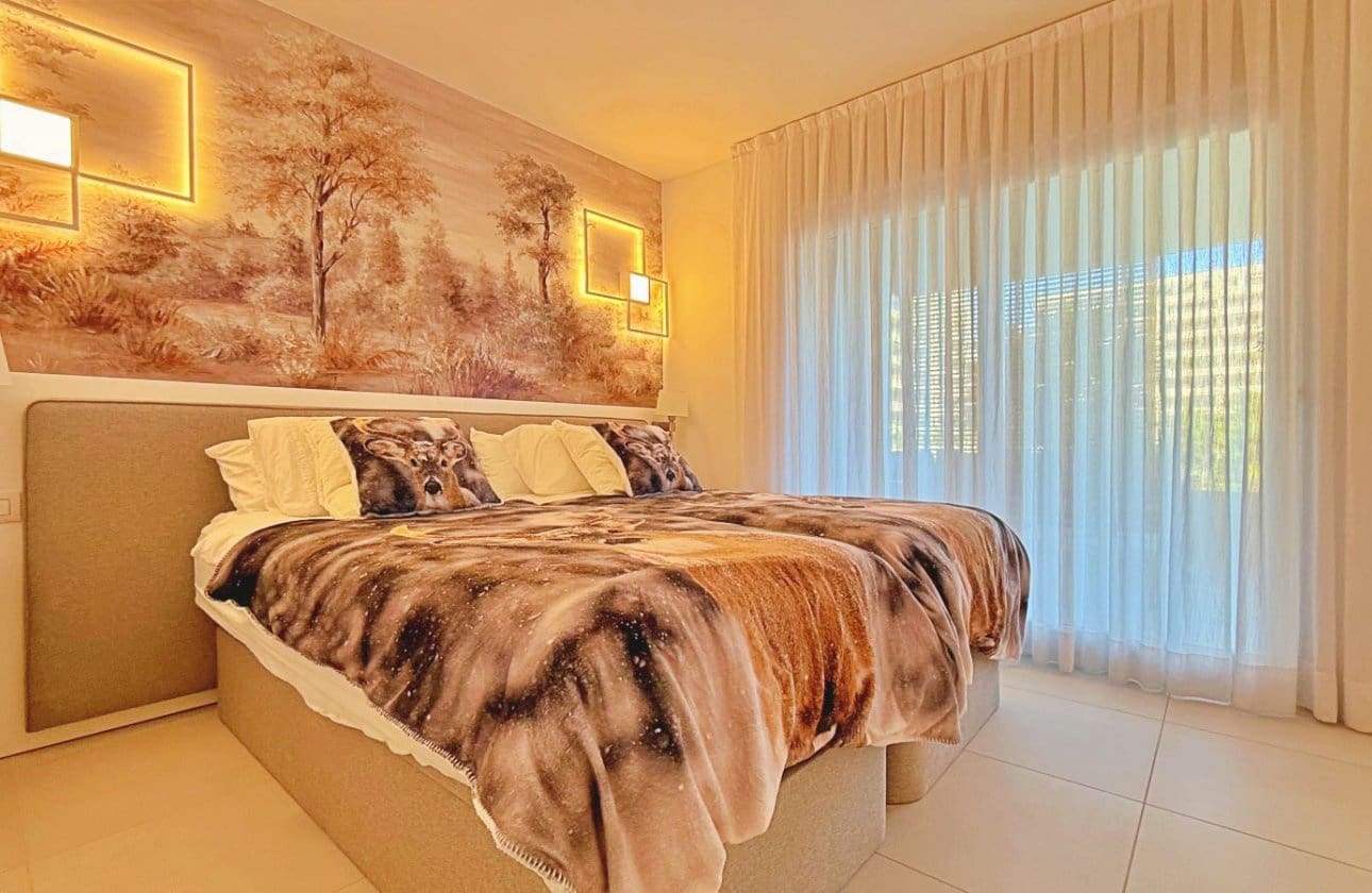 2 soveværelse Strandlejlighed til salg i Punta Prima med swimmingpool garage - € 475.000 (Ref: 9442840)