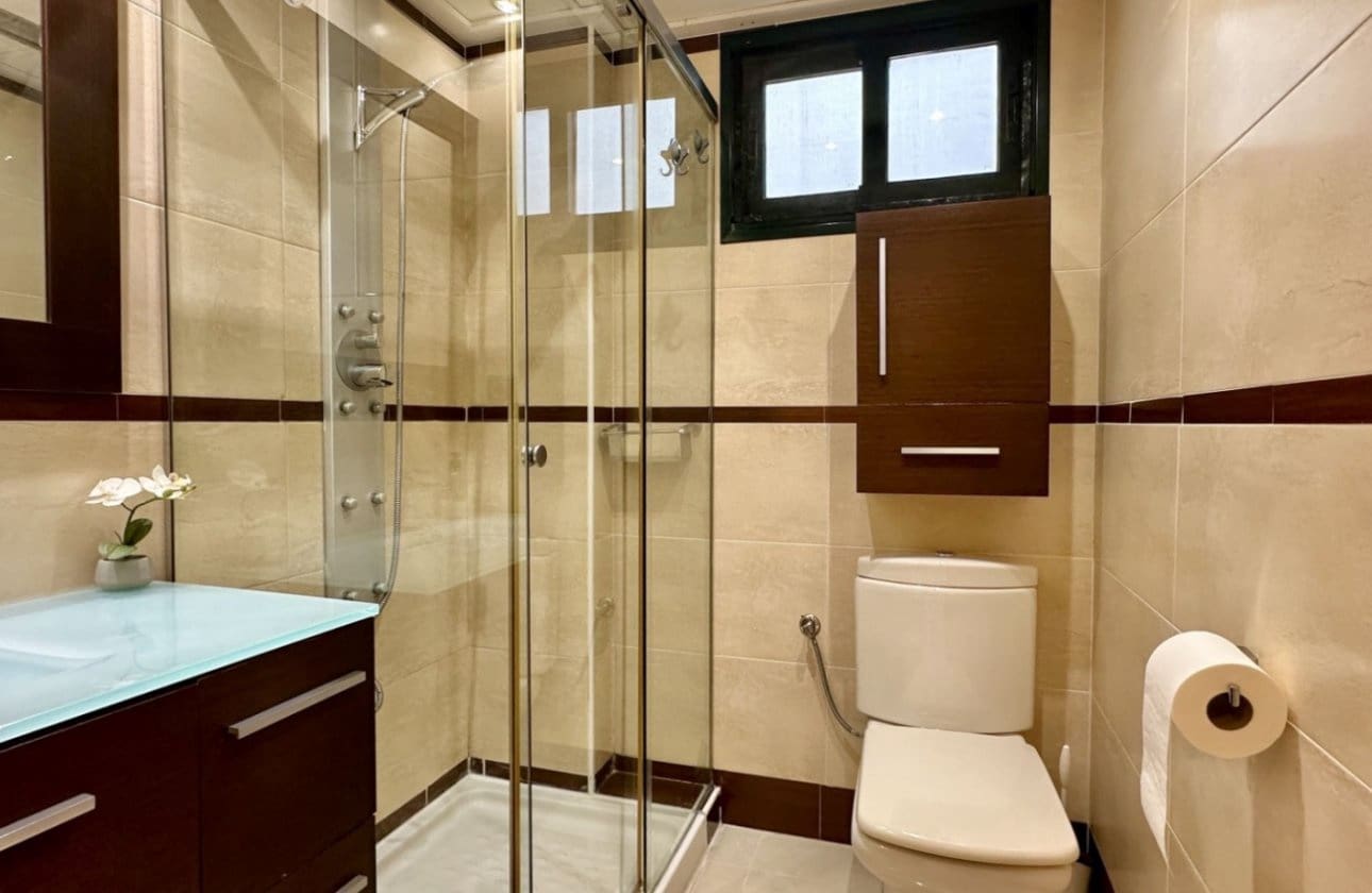 2 quarto Apartamento para venda em Guardamar del Segura com garagem - 319 000 € (Ref: 9442841)