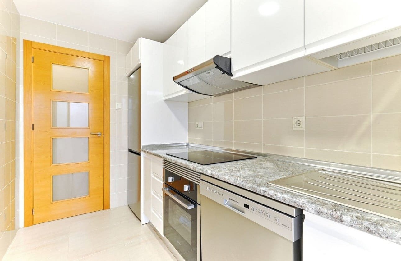 2 Zimmer Apartment zu verkaufen in San Miguel de Salinas mit Pool Garage - 165.000 € (Ref: 9444514)