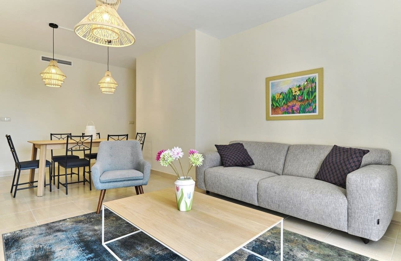 2 Zimmer Apartment zu verkaufen in San Miguel de Salinas mit Pool Garage - 165.000 € (Ref: 9444514)