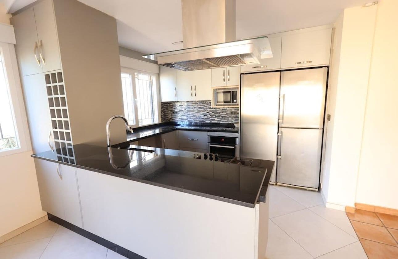4 Zimmer Villa zu verkaufen in Orihuela Costa - 284.900 € (Ref: 9446911)