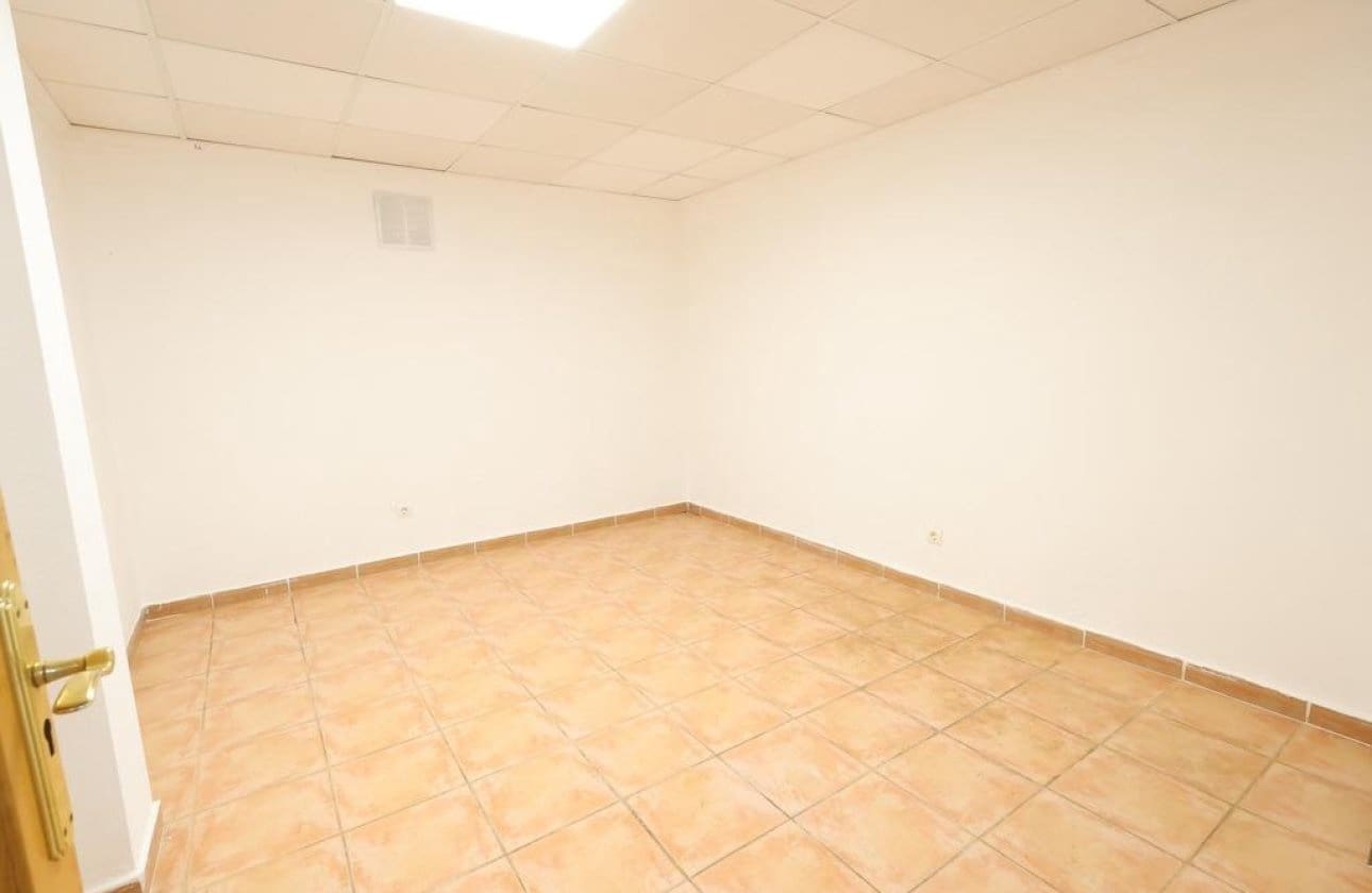 4 Zimmer Villa zu verkaufen in Orihuela Costa - 284.900 € (Ref: 9446911)