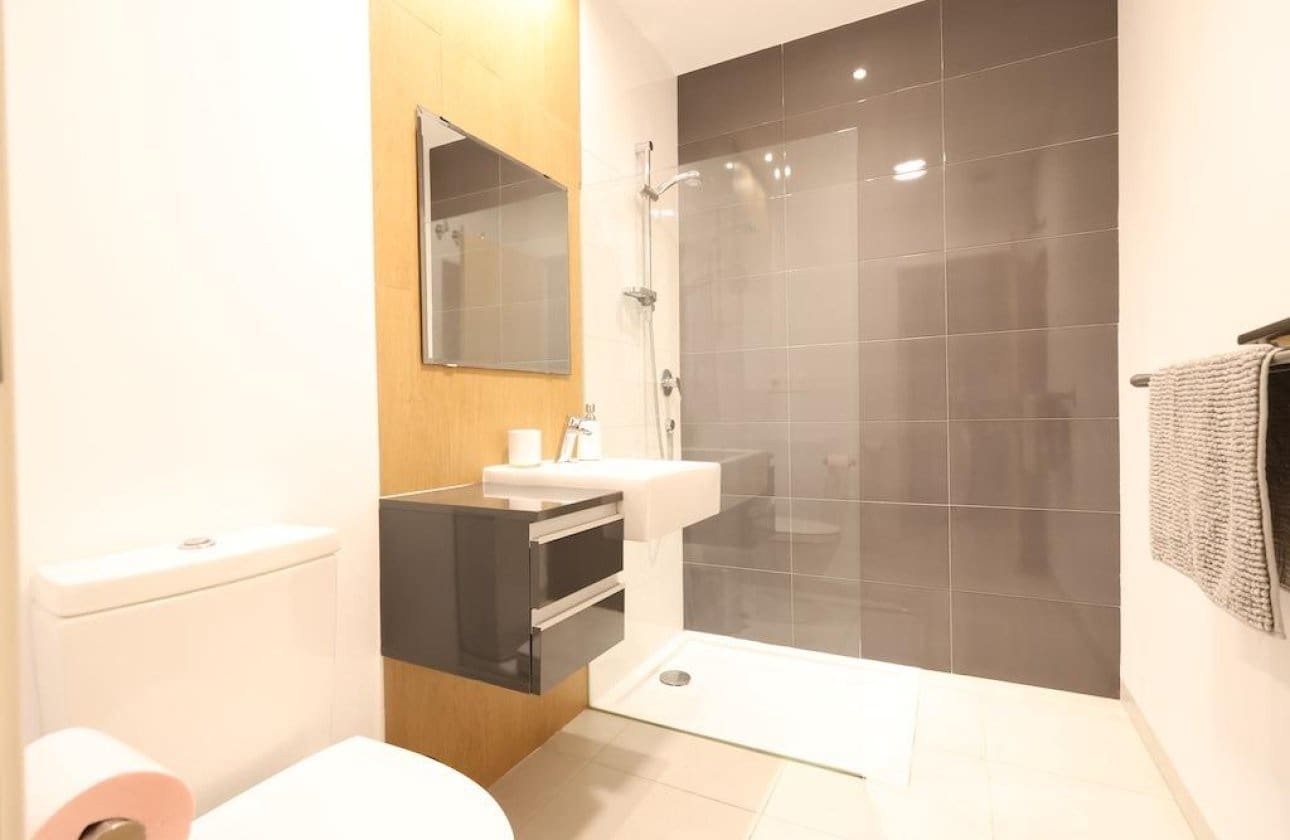 2 Zimmer Apartment zu verkaufen in La Zenia mit Pool - 279.500 € (Ref: 9446913)