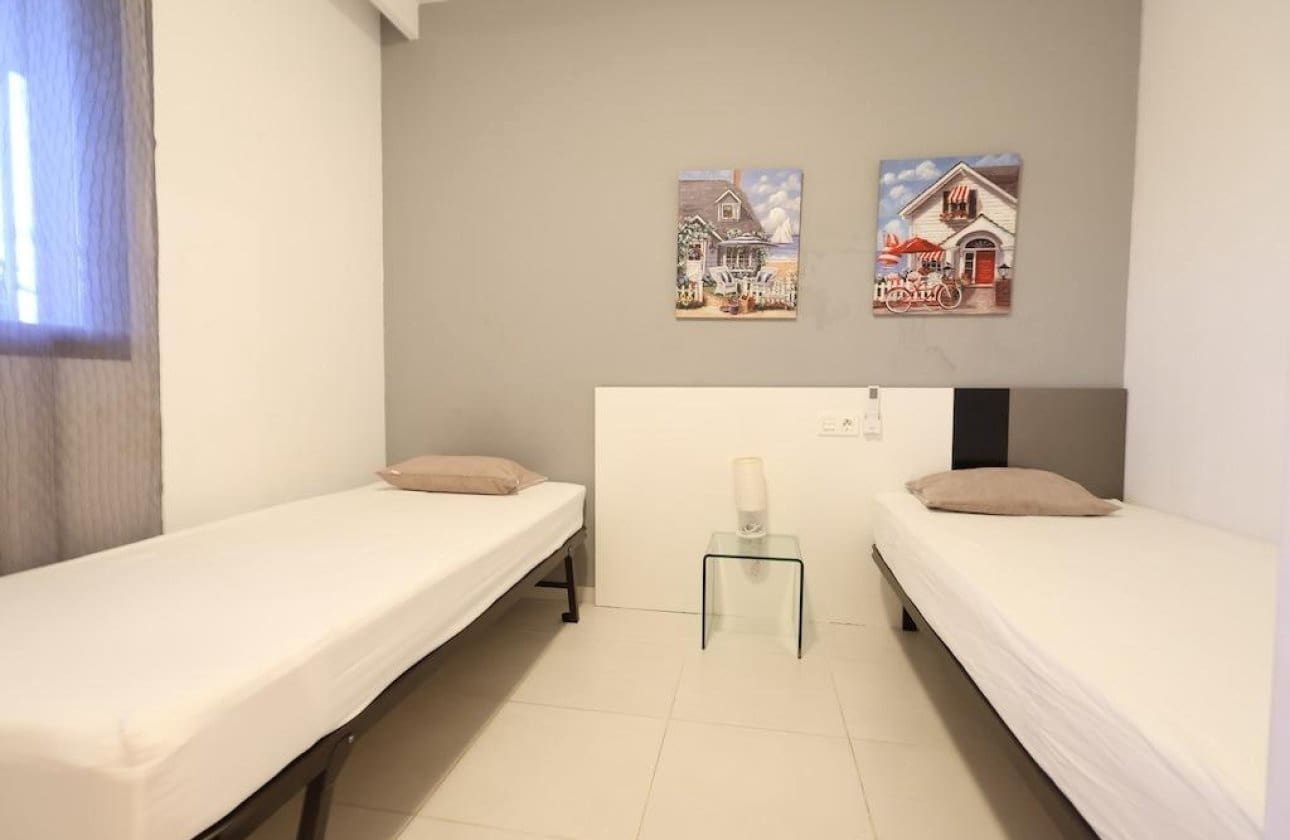 2 Zimmer Apartment zu verkaufen in La Zenia mit Pool - 279.500 € (Ref: 9446913)