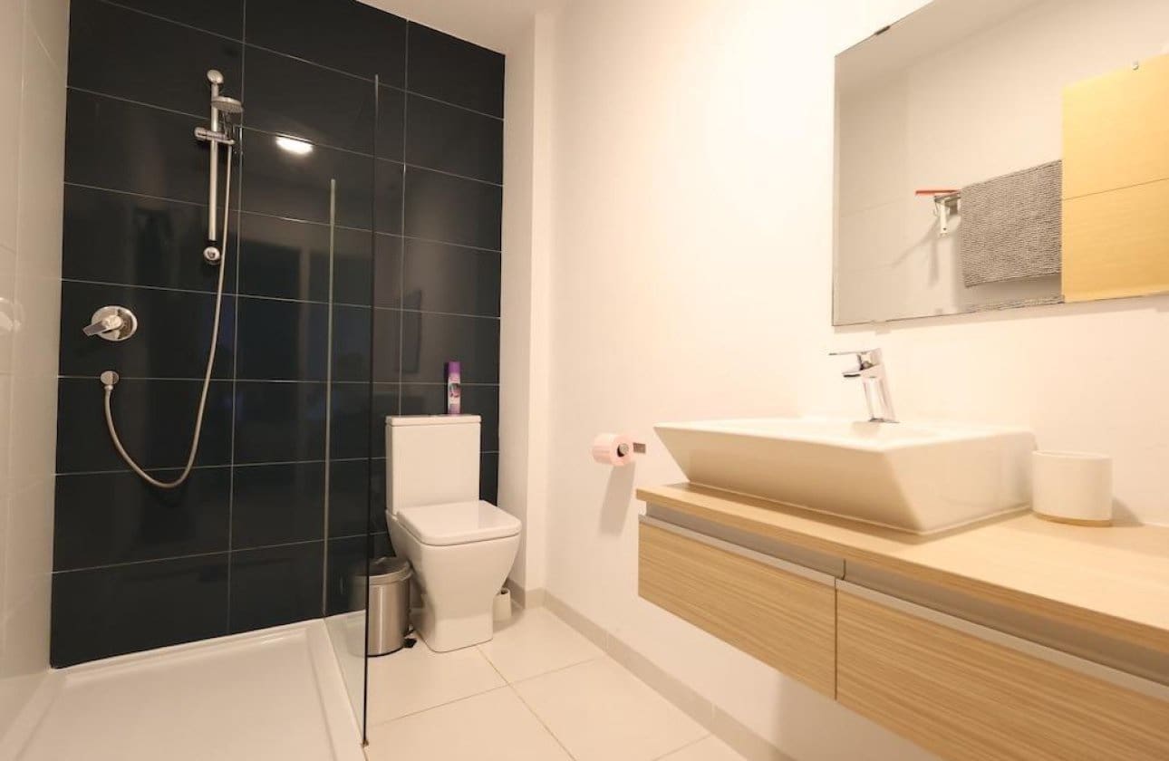 2 Zimmer Apartment zu verkaufen in La Zenia mit Pool - 279.500 € (Ref: 9446913)