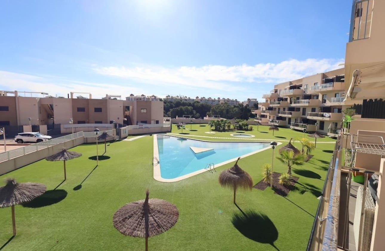 2 Zimmer Apartment zu verkaufen in La Zenia mit Pool - 279.500 € (Ref: 9446913)