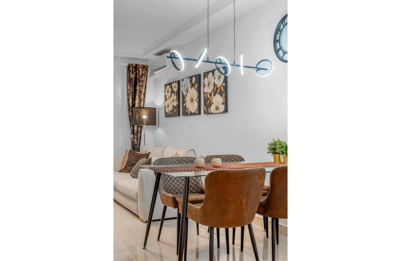 2 slaapkamer Appartement te koop in Torrevieja - € 189.000 (Ref: 9448609)