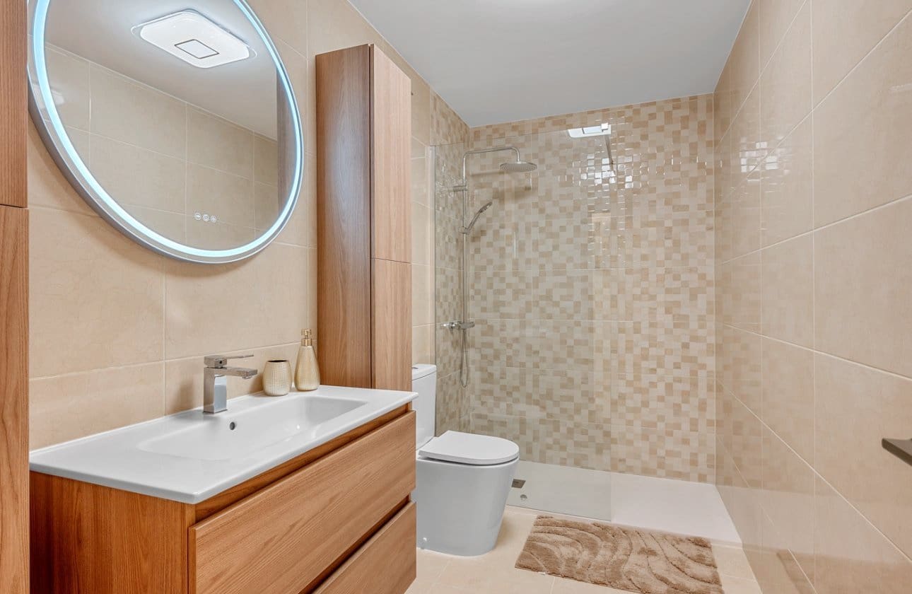 2 slaapkamer Appartement te koop in Torrevieja - € 189.000 (Ref: 9448609)