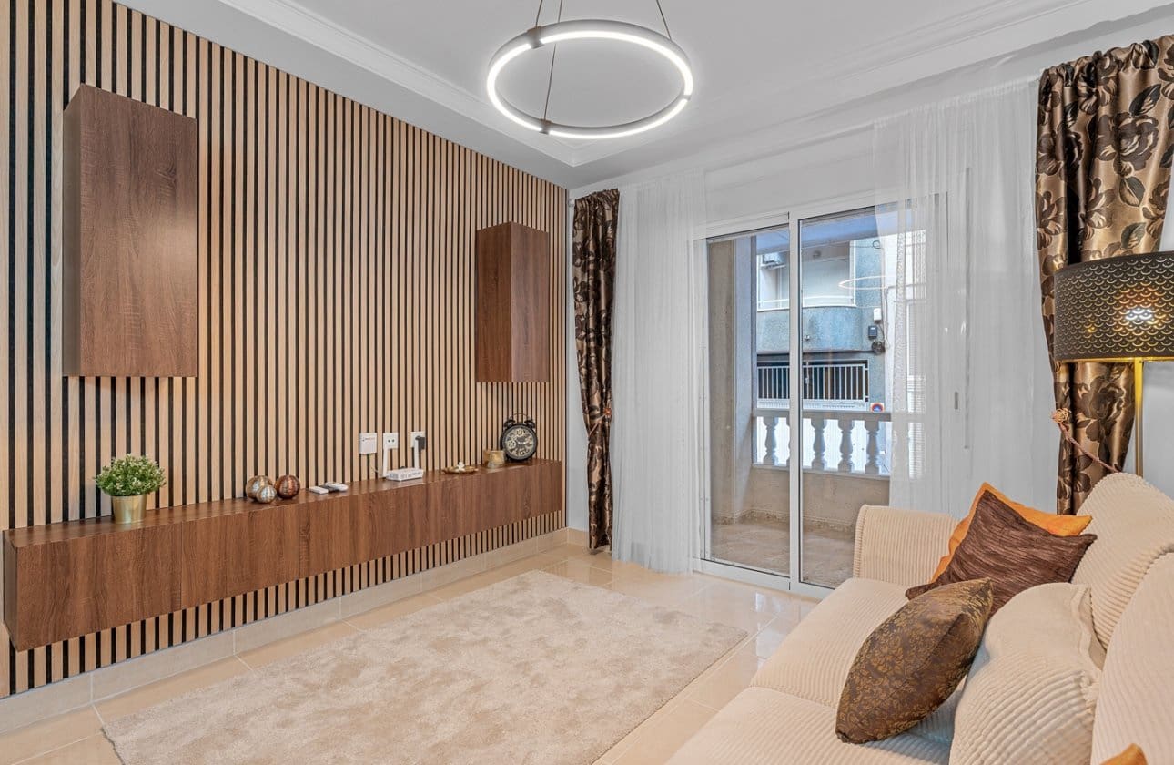 2 slaapkamer Appartement te koop in Torrevieja - € 189.000 (Ref: 9448609)