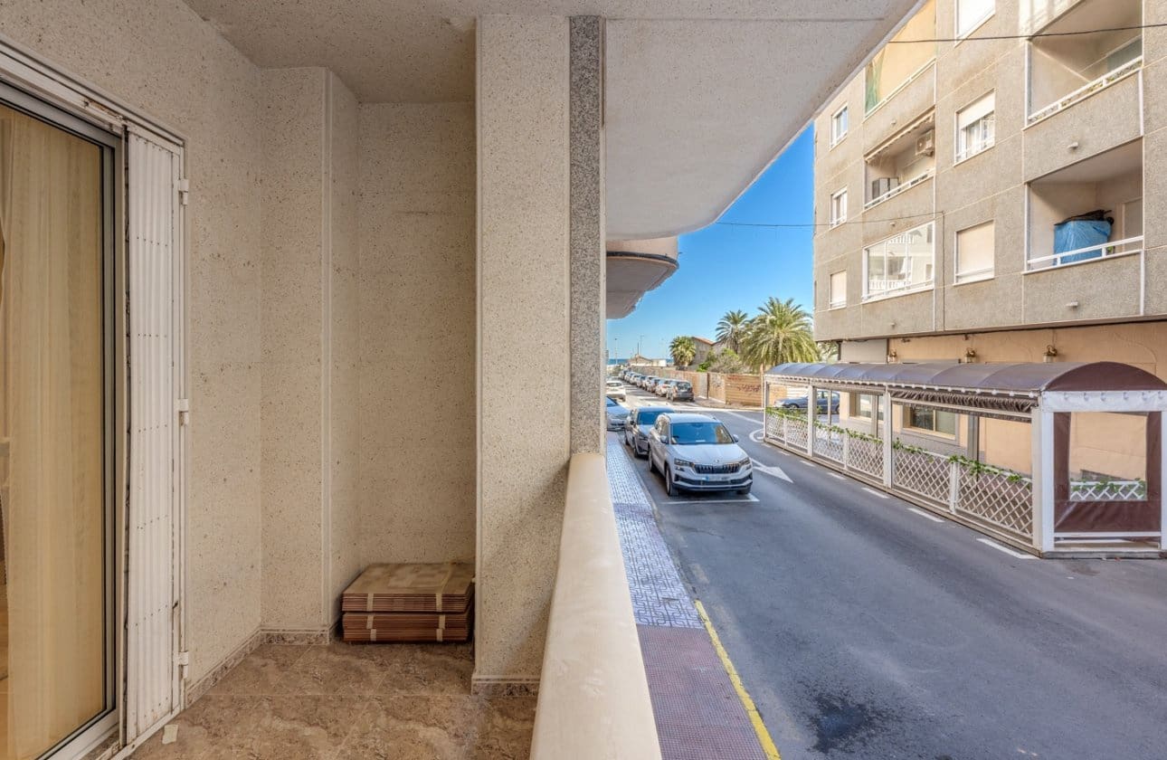 2 slaapkamer Appartement te koop in Torrevieja - € 189.000 (Ref: 9448609)
