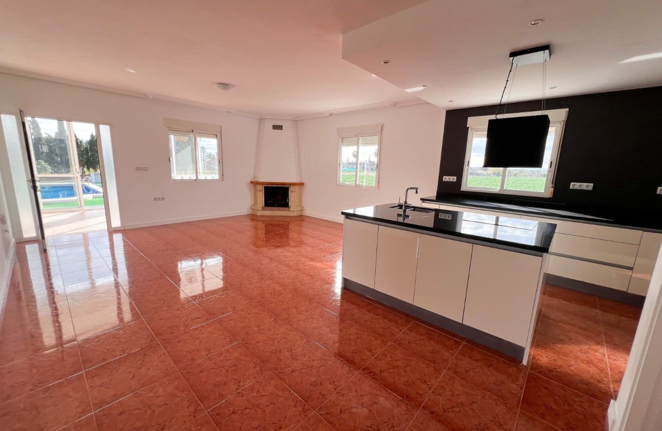 4 bedroom Villa for sale in Dolores with pool garage - € 560,000 (Ref: 9485364)