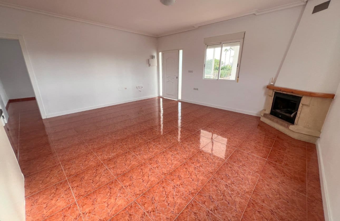 4 bedroom Villa for sale in Dolores with pool garage - € 560,000 (Ref: 9485364)