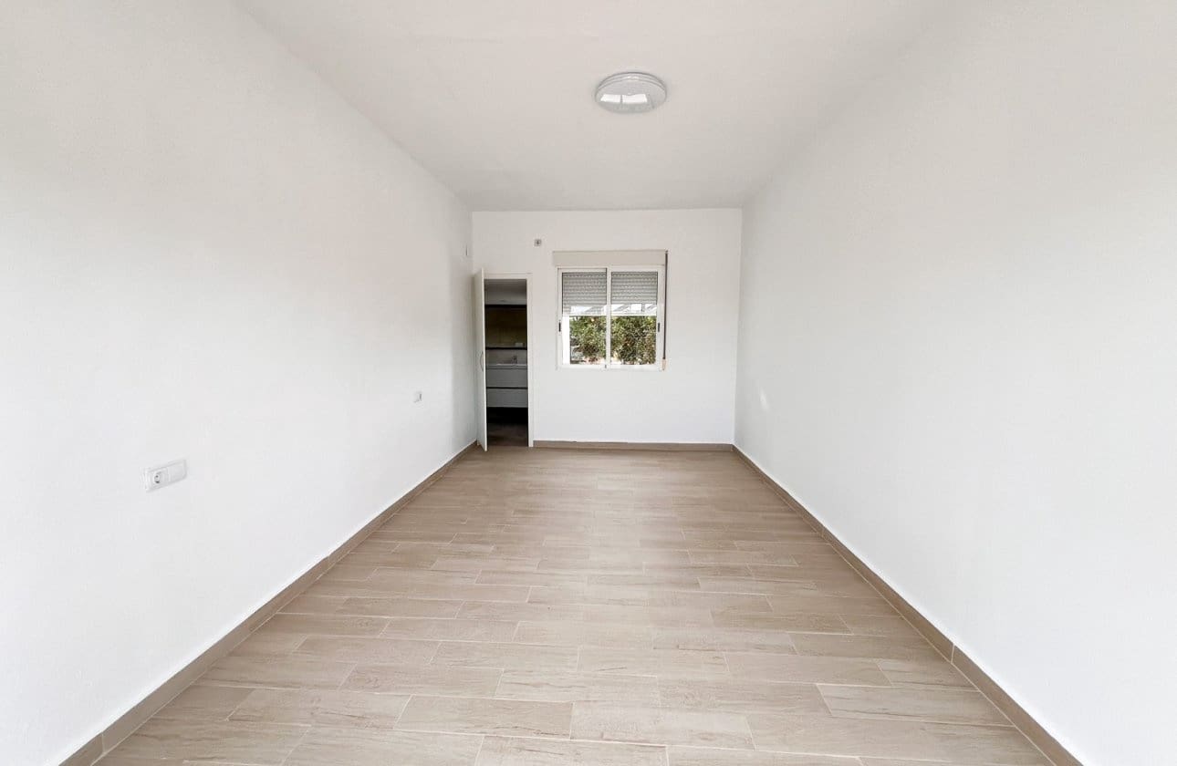 4 bedroom Villa for sale in Dolores with pool garage - € 560,000 (Ref: 9485364)