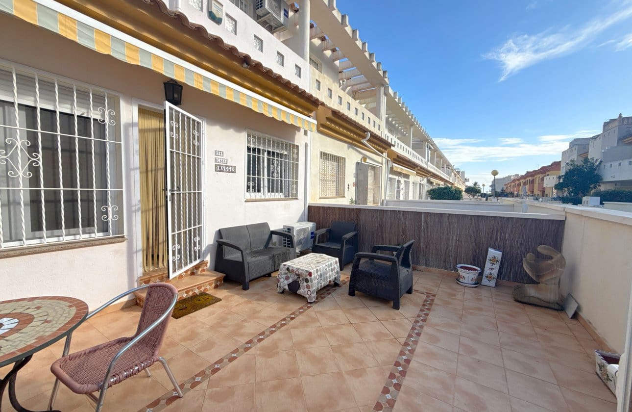 3 bedroom Townhouse for sale in Cabo Roig with pool - € 219,950 (Ref: 9494367)