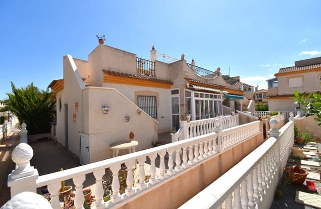 2 slaapkamer Huis te koop in Playa Flamenca, Orihuela met zwembad - € 175.000 (Ref: 9494368)