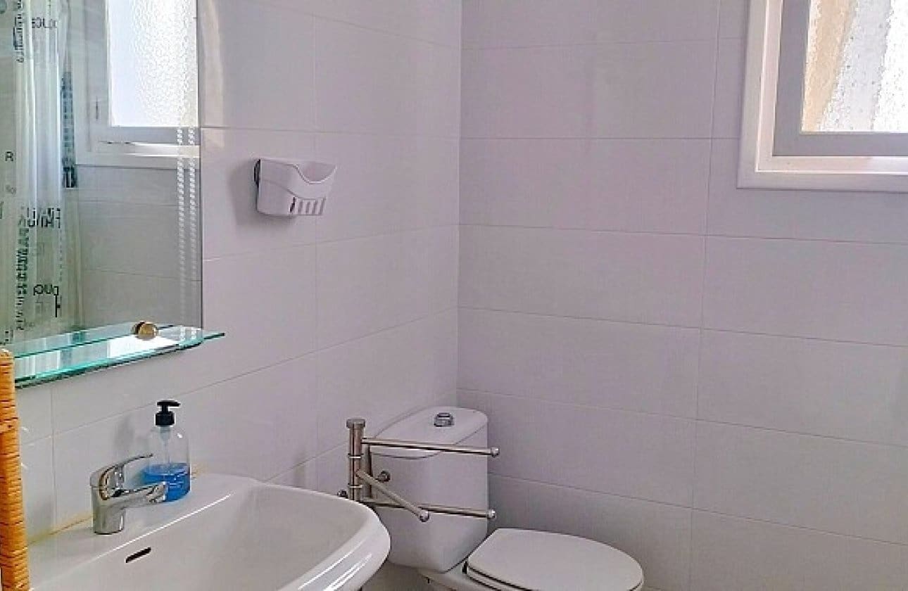 5 bedroom Bungalow for sale in Torre de la Horadada - € 219,900 (Ref: 9494369)