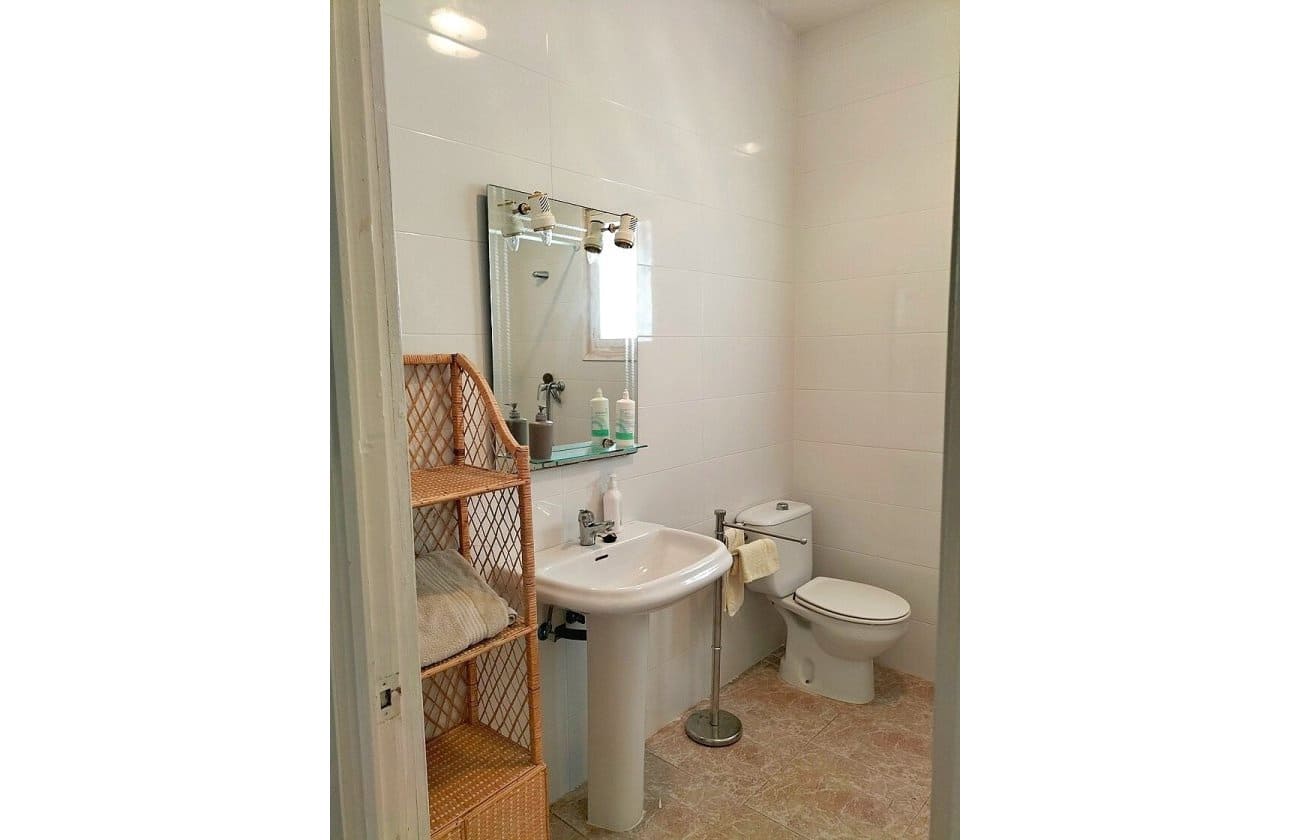 5 bedroom Bungalow for sale in Torre de la Horadada - € 219,900 (Ref: 9494369)