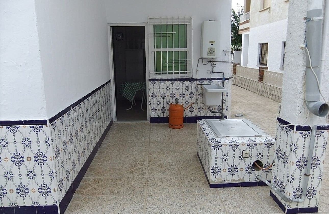 5 bedroom Bungalow for sale in Torre de la Horadada - € 219,900 (Ref: 9494369)