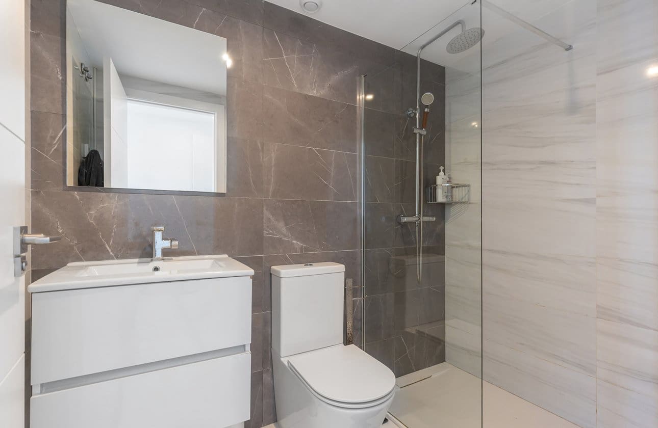 2 bedroom Apartment for sale in Punta Prima - € 765,000 (Ref: 9497186)