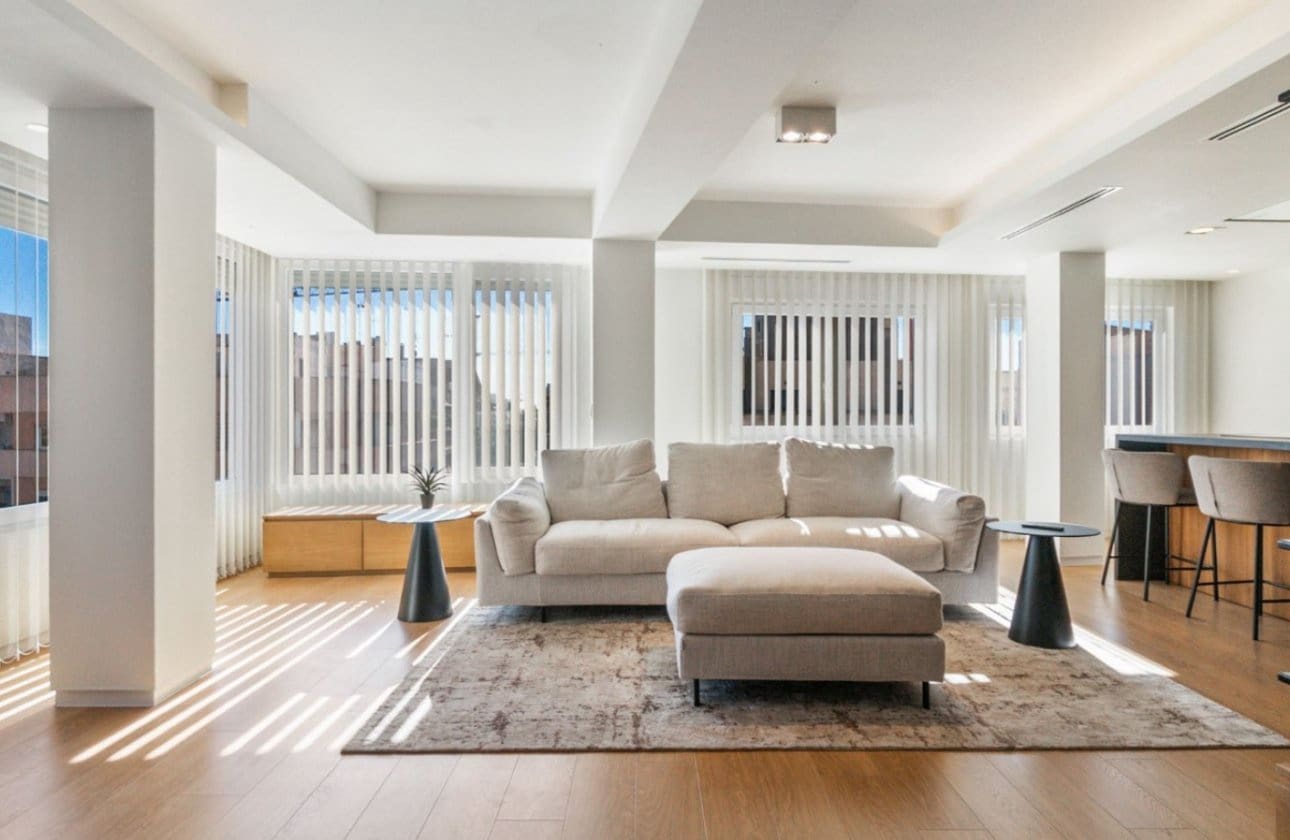 2 makuuhuone Kattohuoneisto myytävänä paikassa Torrevieja - 349 000 € (Ref: 9497187)