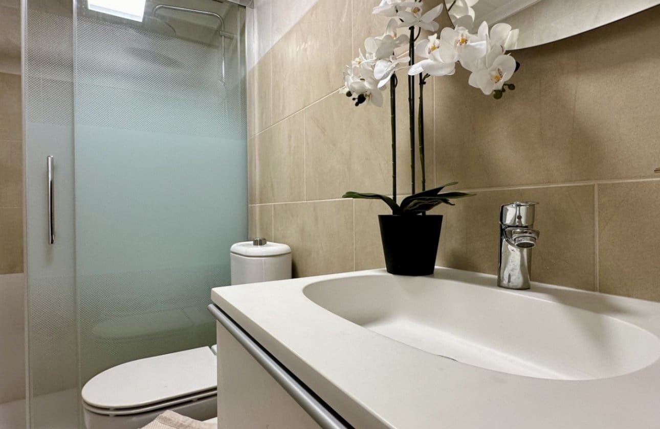 3 Zimmer Apartment zu verkaufen in Torrevieja - 220.000 € (Ref: 9497189)