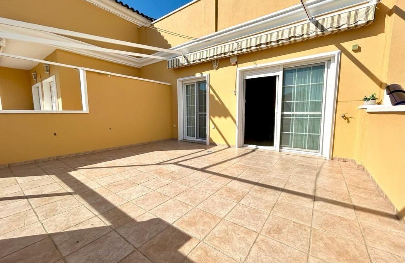 3 sovrum Takvåning till salu i Orihuela Costa - 595 000 € (Ref: 9499779)