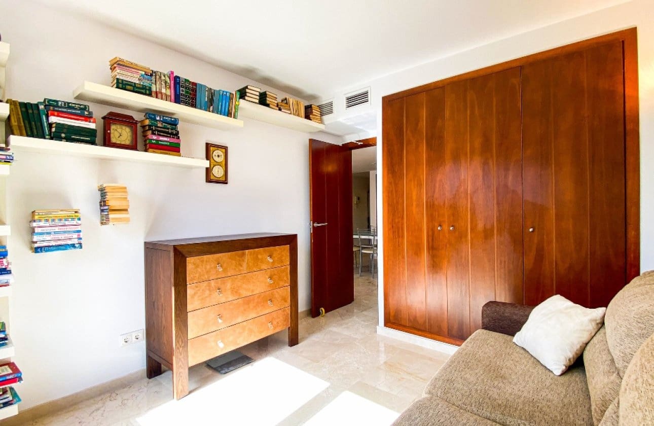 2 sovrum Strandlägenhet till salu i Orihuela Costa med pool - 270 000 € (Ref: 9499780)