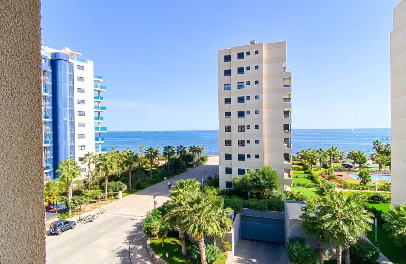 2 sovrum Strandlägenhet till salu i Orihuela Costa med pool - 270 000 € (Ref: 9499780)