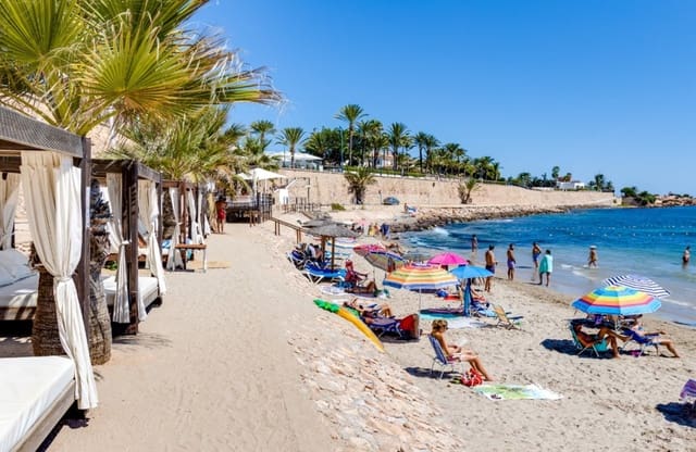 2 camera da letto Appartamento sulla Spiaggia in vendita in Orihuela Costa, Orihuela con piscina - 270.000 € (Rif: 9499780)